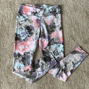 New floral pattern fabletics leggings